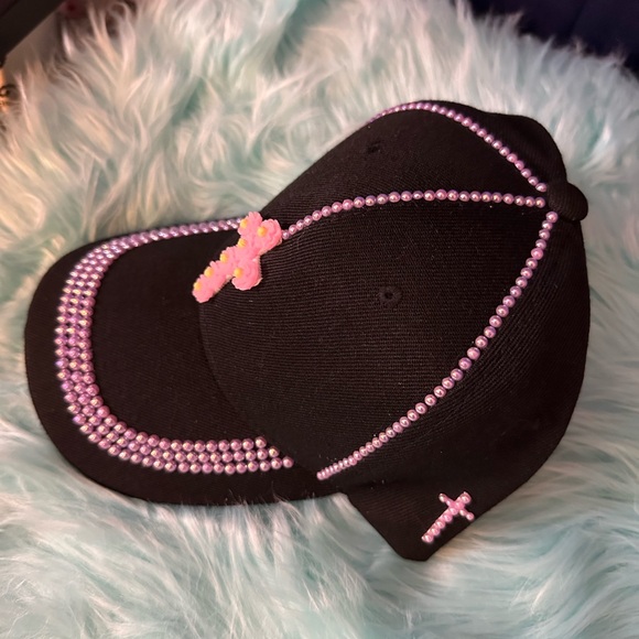 Personalized cap. - Picture 2 of 3